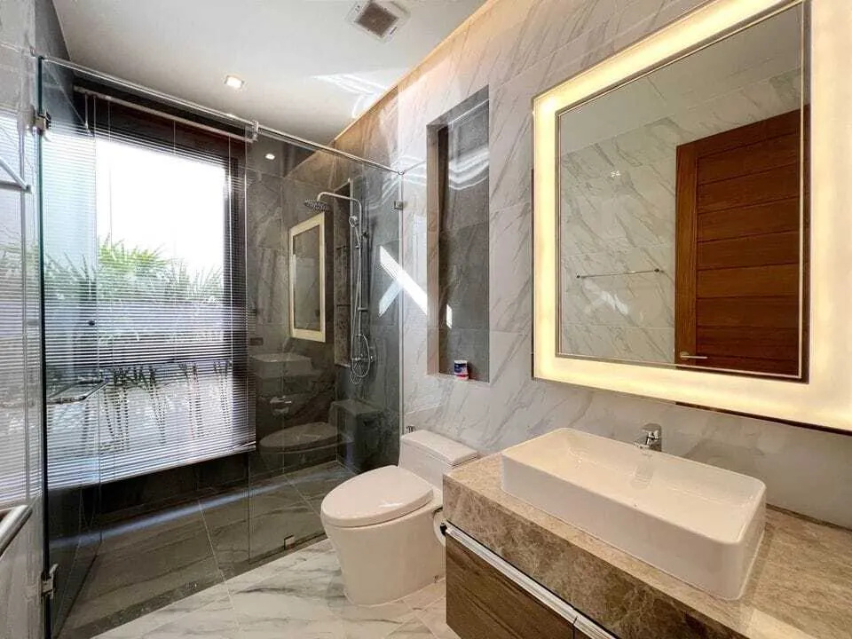 The Breze villa – Luxury 4 bedrooms with private pool for rent in Bangtao — Thumbnail 2