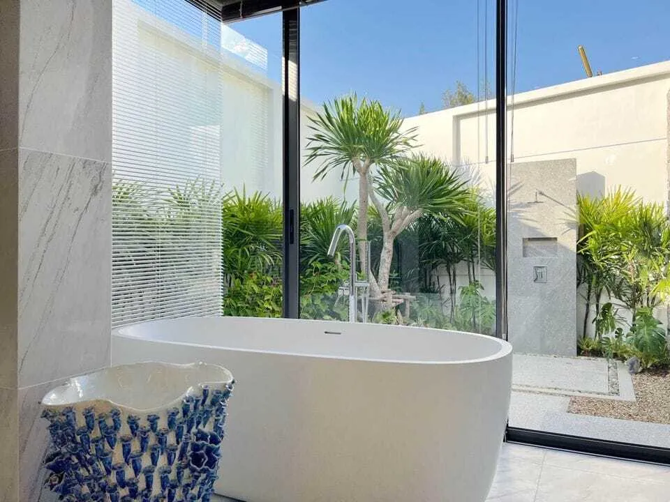 The Breze villa – Luxury 4 bedrooms with private pool for rent in Bangtao — Thumbnail 5