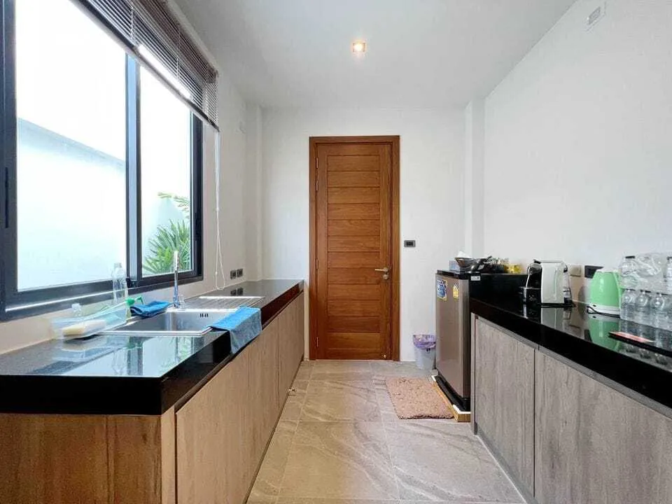 The Breze villa – Luxury 4 bedrooms with private pool for rent in Bangtao — Thumbnail 19