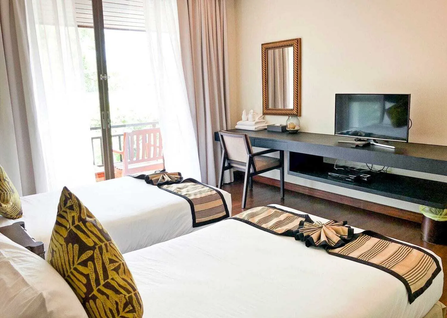 Laguna 4 bedroom view golf for rent in Choeng Thale — Thumbnail 3