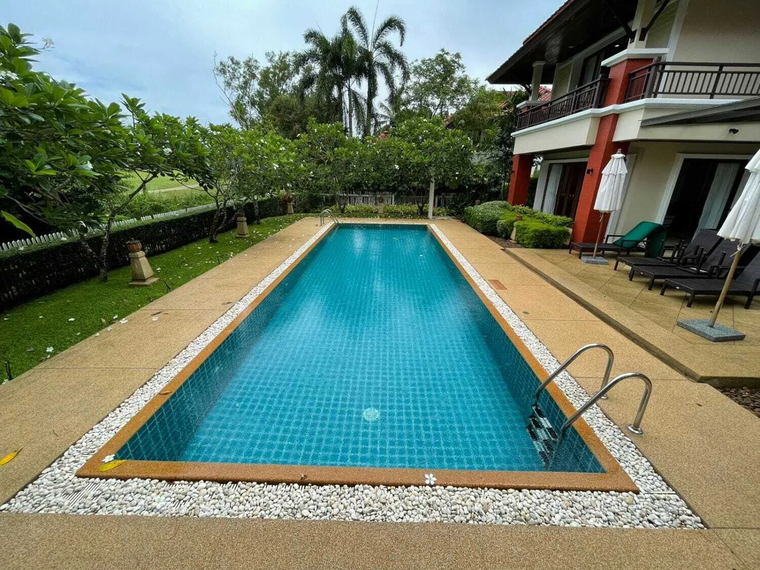 Laguna 4 bedroom view golf for rent in Choeng Thale — Thumbnail 8