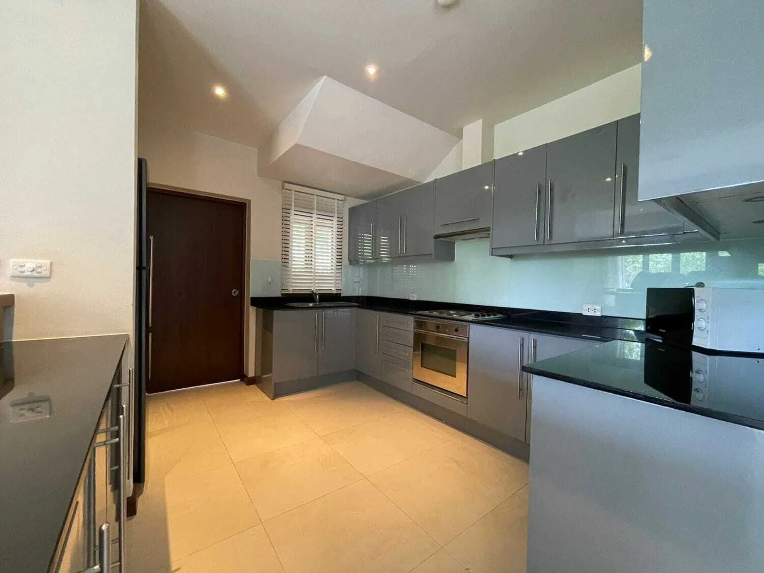 Laguna 4 bedroom view golf for rent in Choeng Thale — Thumbnail 15
