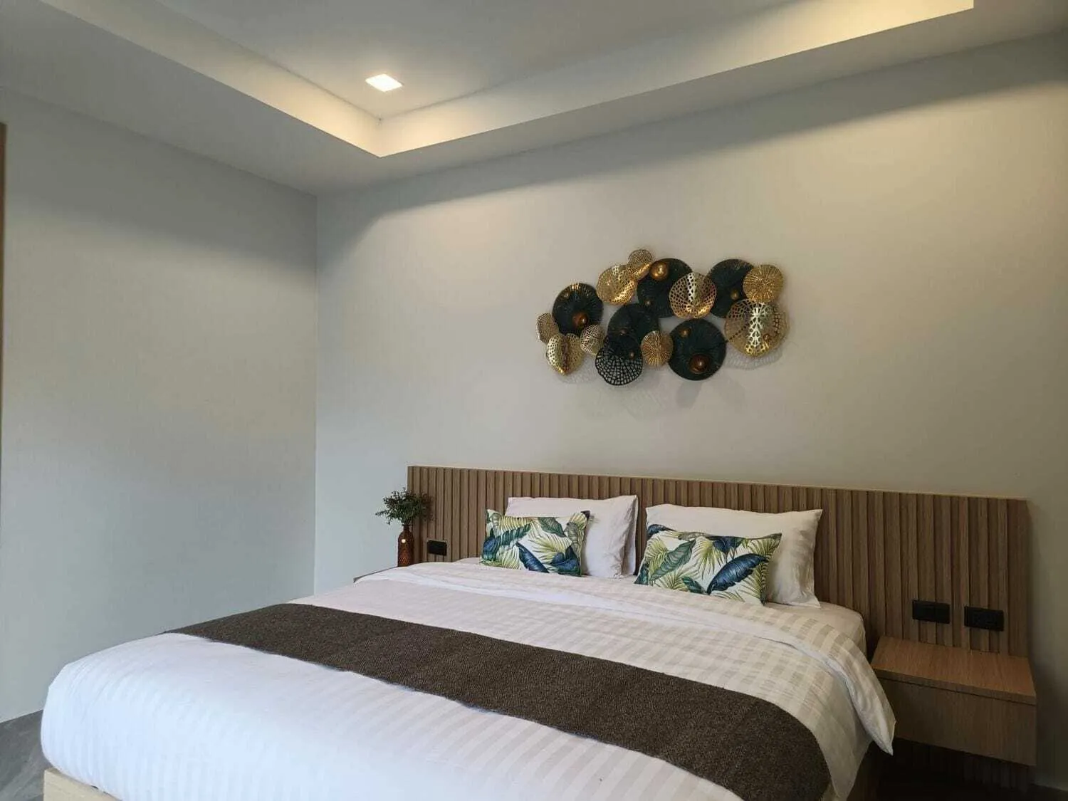 Modern 4 bedroom villa with private pool in Choeng Thale — Thumbnail 16