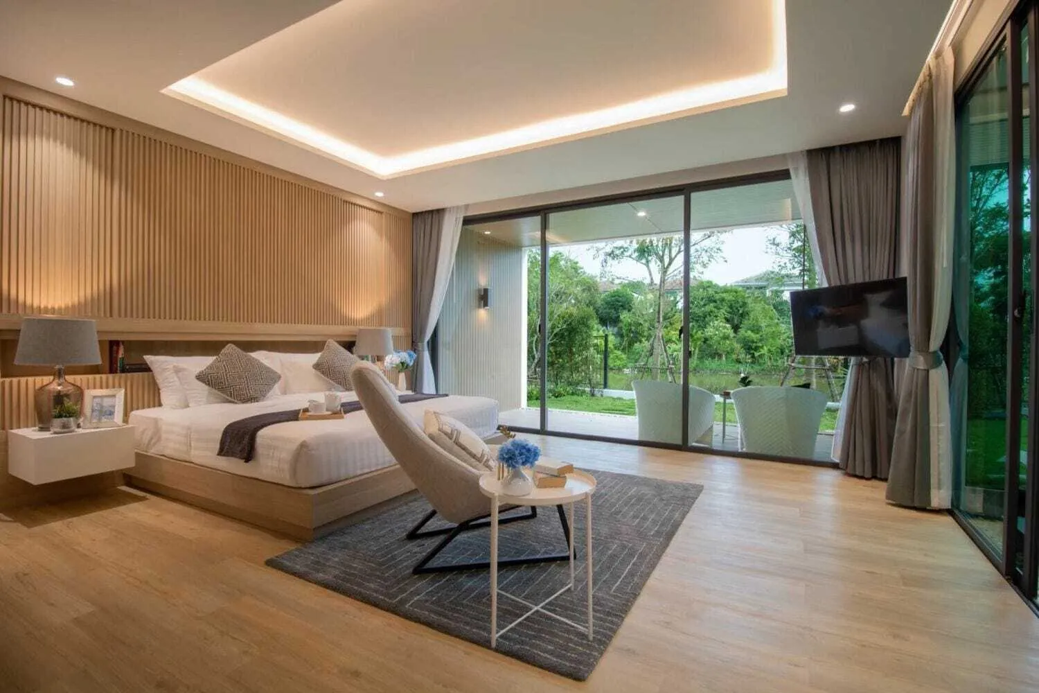 Luxury 3 bedroom villa for rent in Phuket — Thumbnail 8
