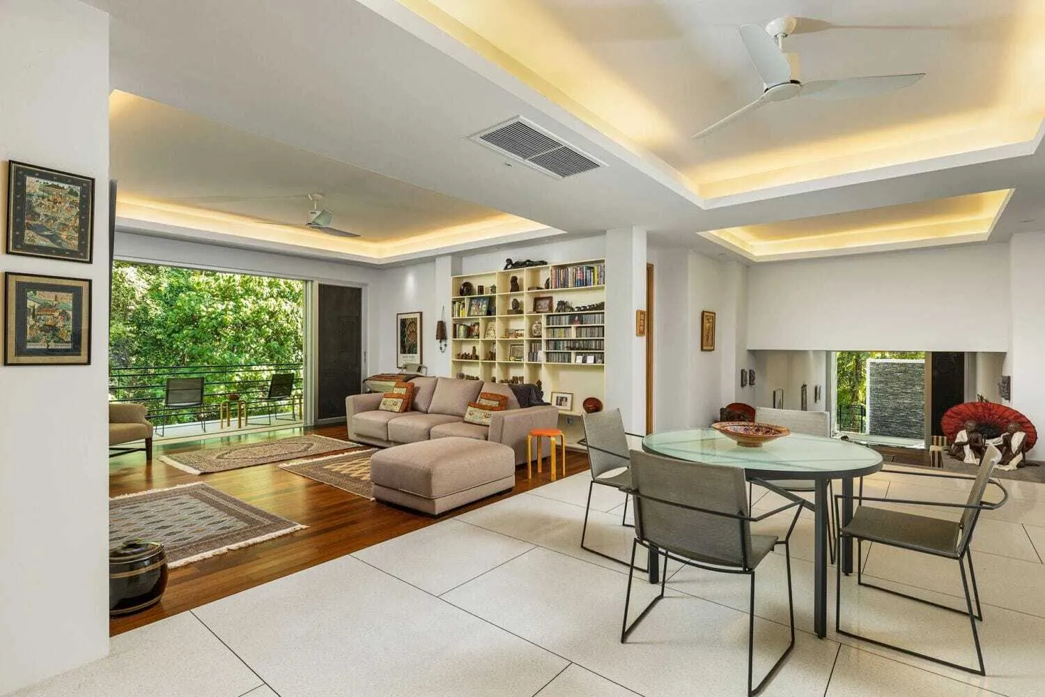 Sea View villa with 5  bedrooms for sale in Layan Beach — Thumbnail 16