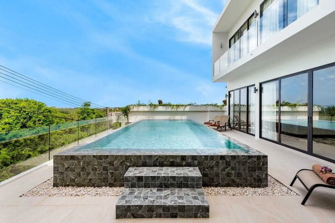 Luxury 4 bedrooms with private pool for rent in Layan Choeng Thale — Thumbnail 8
