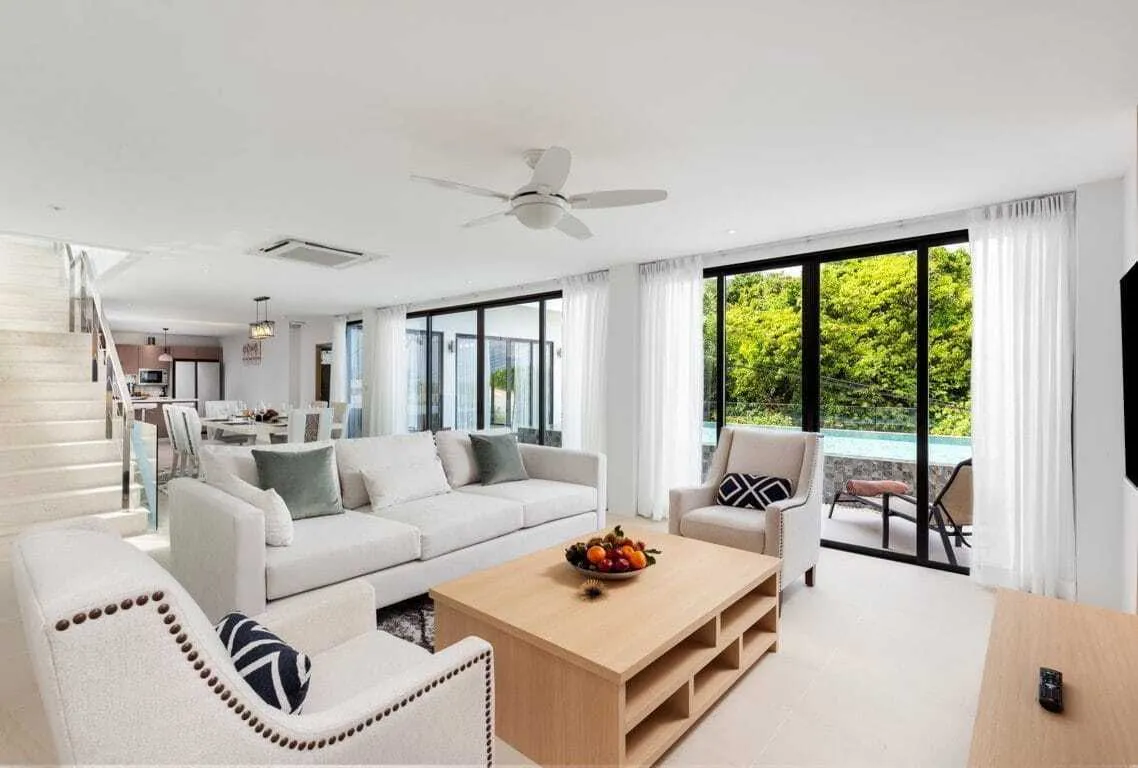 Luxury 4 bedrooms with private pool for rent in Layan Choeng Thale — Thumbnail 9