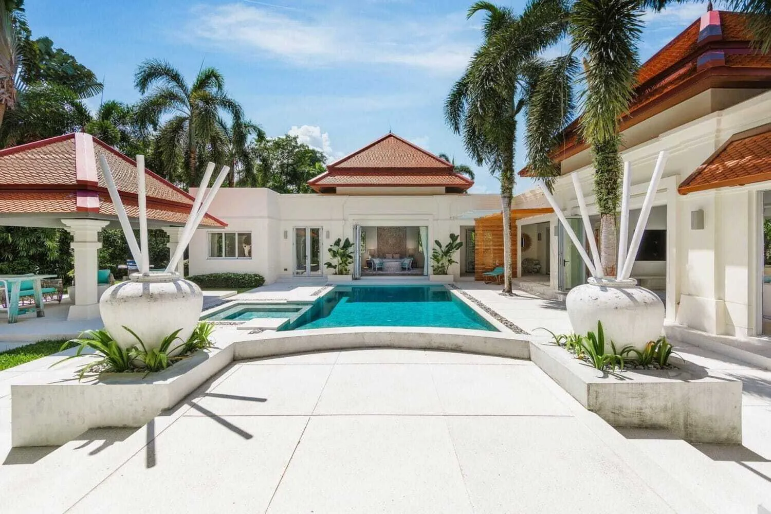 Private pool villa with 5 bedrooms for resale in Cherngtalay,Phuket — Thumbnail 12