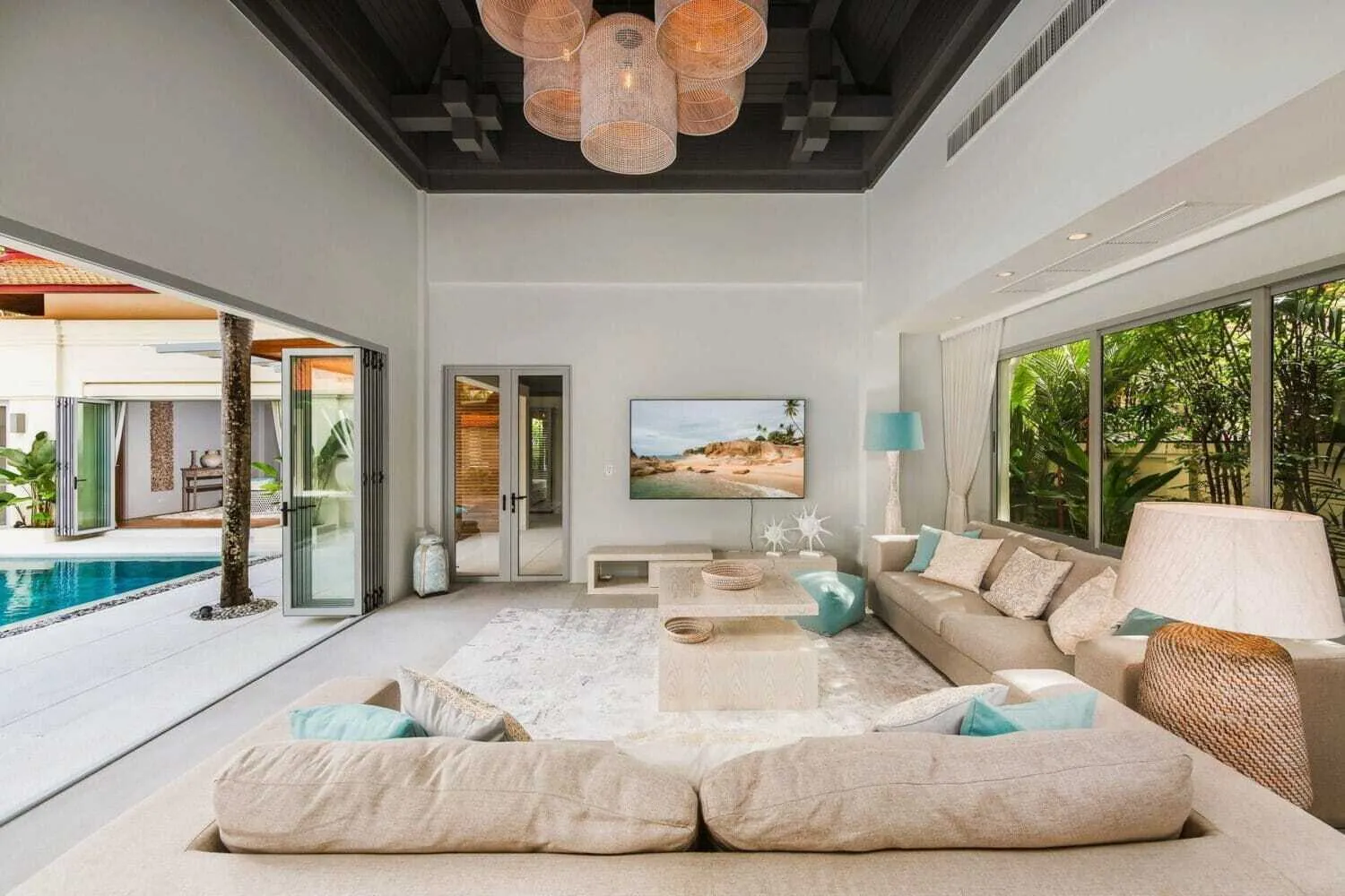 Private pool villa with 5 bedrooms for resale in Cherngtalay,Phuket — Thumbnail 14