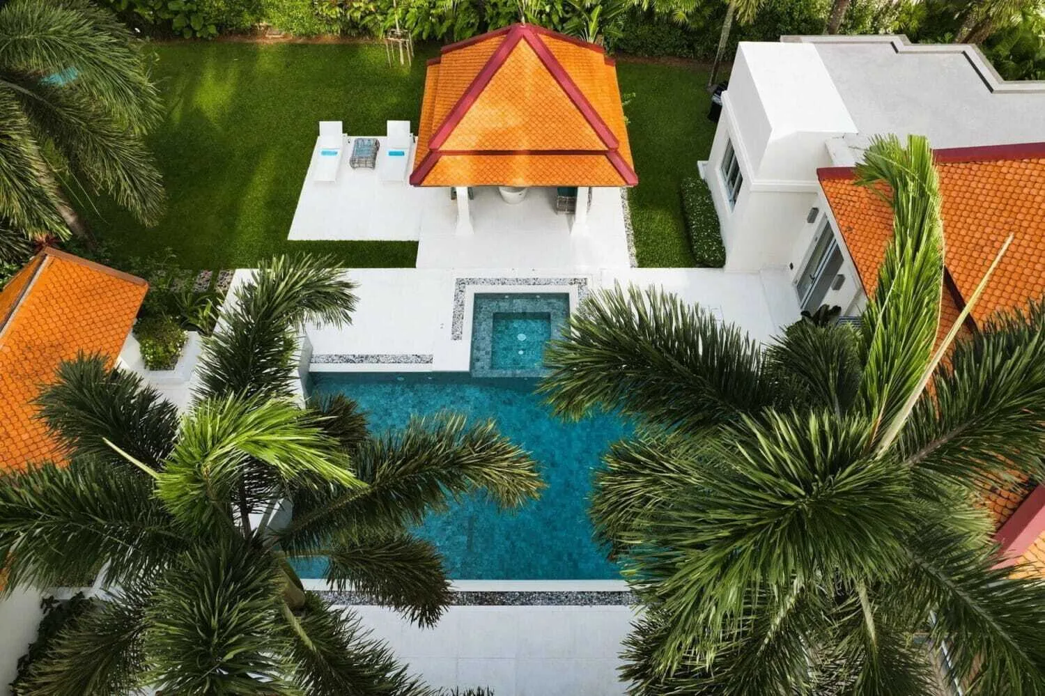 Private pool villa with 5 bedrooms for resale in Cherngtalay,Phuket — Thumbnail 20