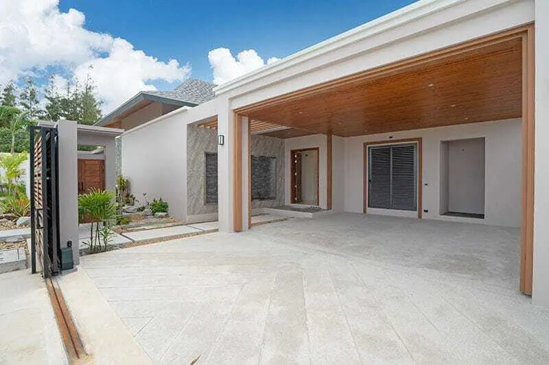 Grand pool villa with 3 bedrooms for sale in Bang Tao,Phuket — Thumbnail 2