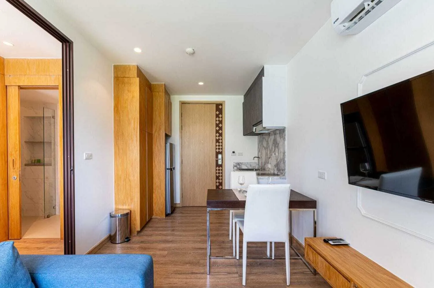 Condominium one bedrooms for resale in Surin beach Phuket — Thumbnail 13