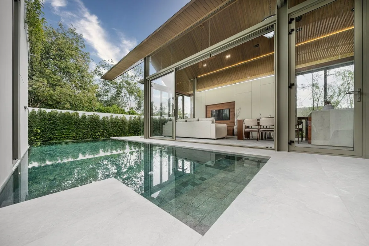 Thai Modern Villa with 4 bedrooms for sale in  Choeng Thale,Phuket — Thumbnail 3