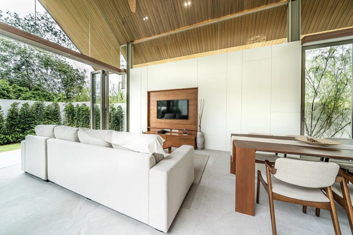 Thai Modern Villa with 4 bedrooms for sale in  Choeng Thale,Phuket — Thumbnail 11