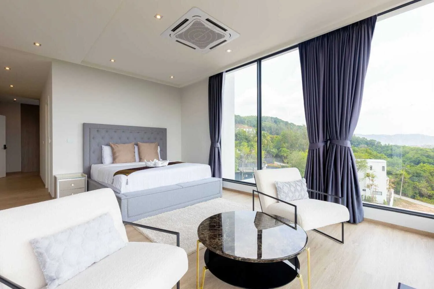 Modern Overlooking villa with 6 bedrooms for sale in Layan, Choeng Thale. — Thumbnail 5