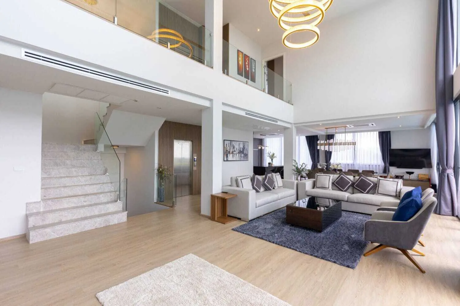 Modern Overlooking villa with 6 bedrooms for sale in Layan, Choeng Thale. — Thumbnail 10