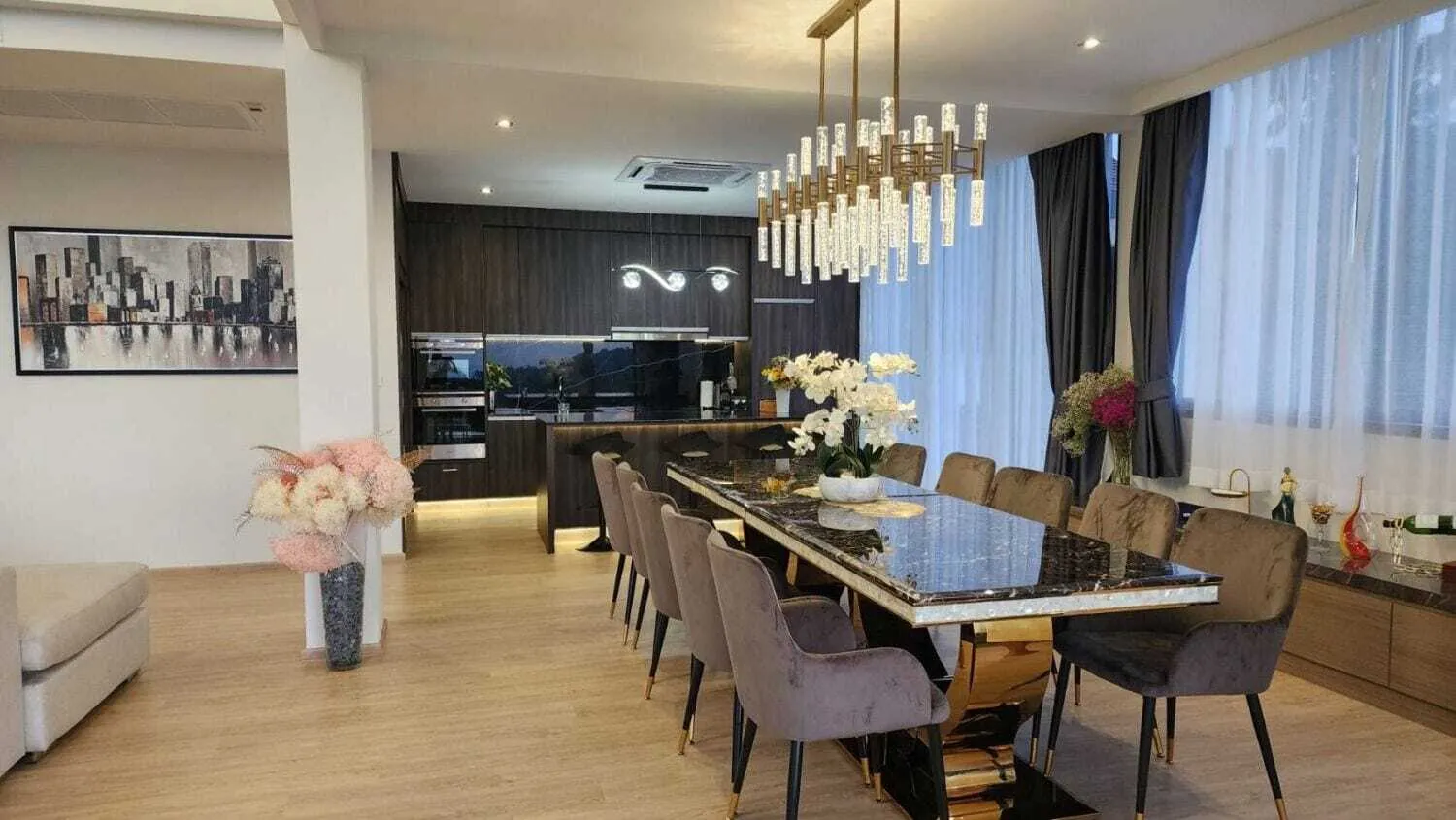 Modern Overlooking villa with 6 bedrooms for sale in Layan, Choeng Thale. — Thumbnail 12