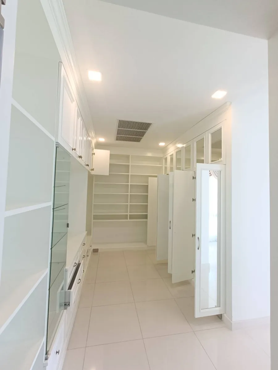 Large garden with mountain view – 4 bedroom for rent in Kathu — Thumbnail 5