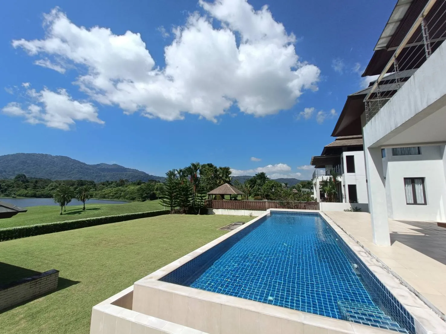 Large garden with mountain view – 4 bedroom for rent in Kathu — Thumbnail 15