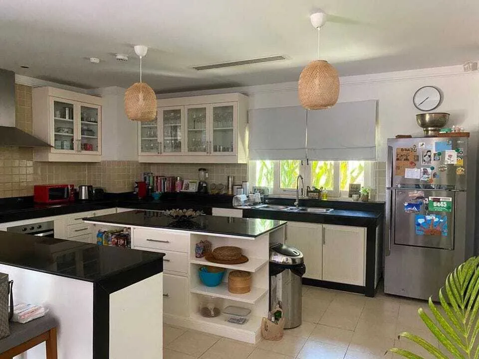 5 bedroom villa foe rent in Layan — Thumbnail 12
