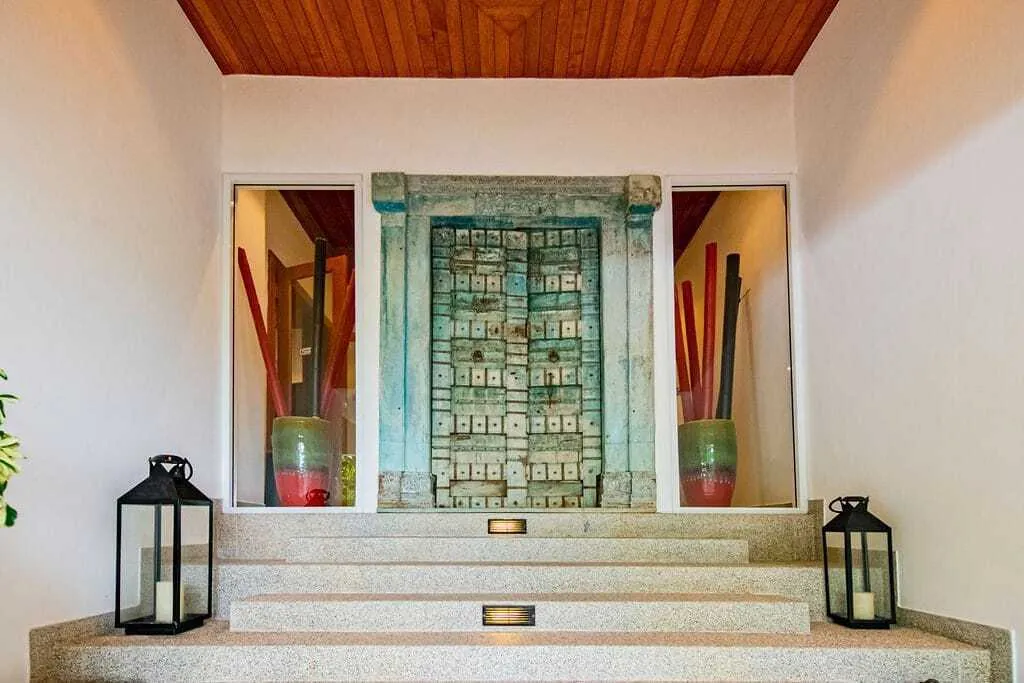Stunning seaview 10 bedrooms villa with priavte pool for rent in Surin — Thumbnail 4
