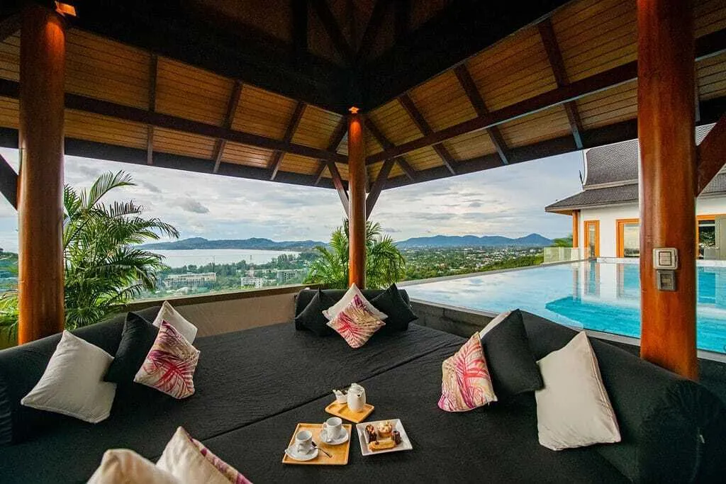 Stunning seaview 10 bedrooms villa with priavte pool for rent in Surin — Thumbnail 6