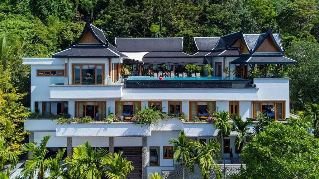 Stunning seaview 10 bedrooms villa with priavte pool for rent in Surin — Thumbnail 9