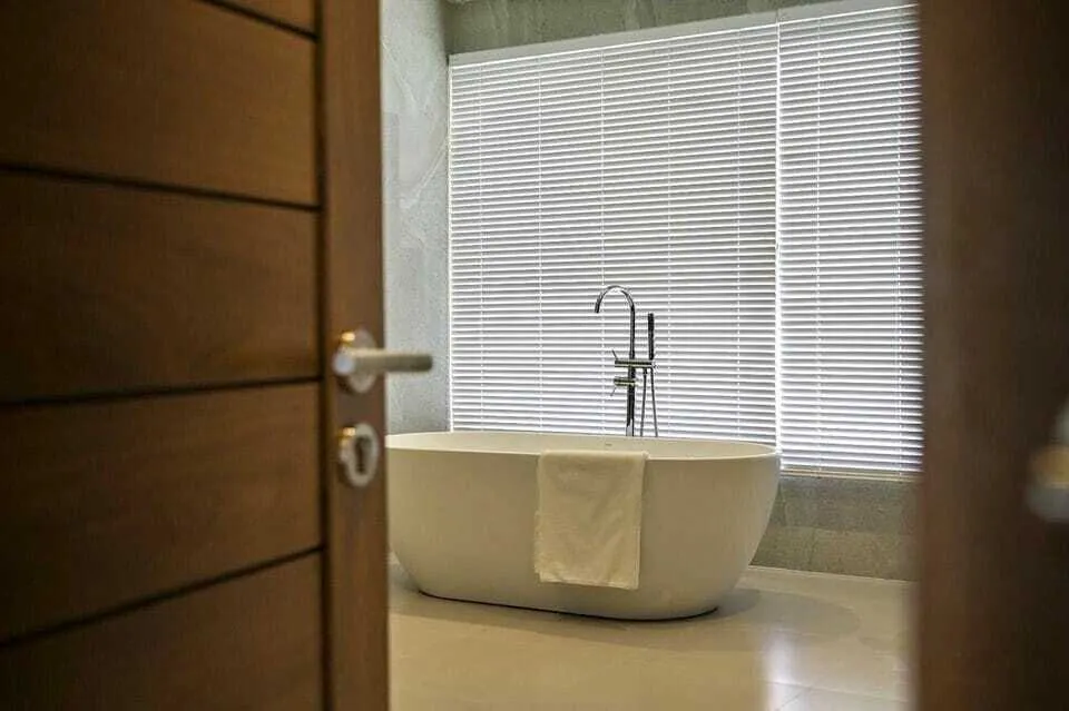 4 bedroom villa with private pool for rent in Choeng Thale — Thumbnail 12