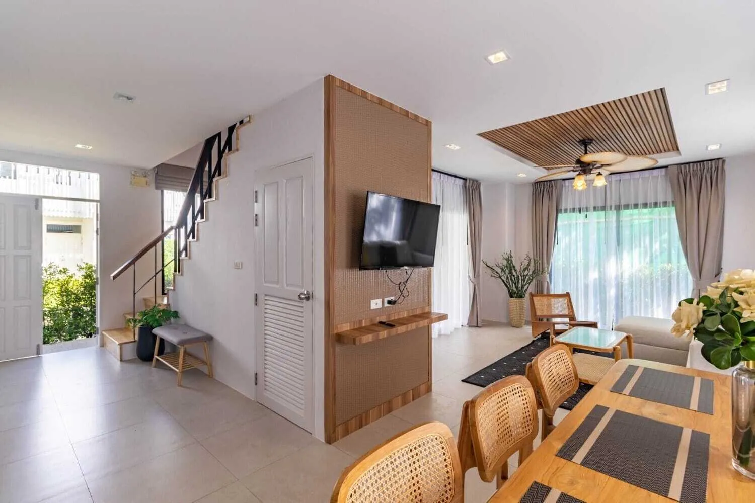 Cozy 3 bedrooms house for rent in Choeng Thale — Thumbnail 12