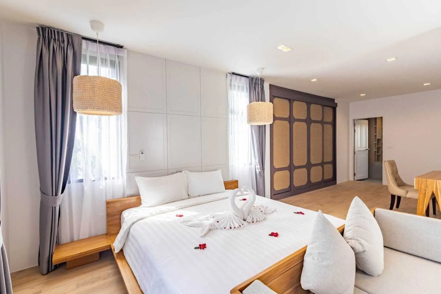 Cozy 3 bedrooms house for rent in Choeng Thale — Thumbnail 13