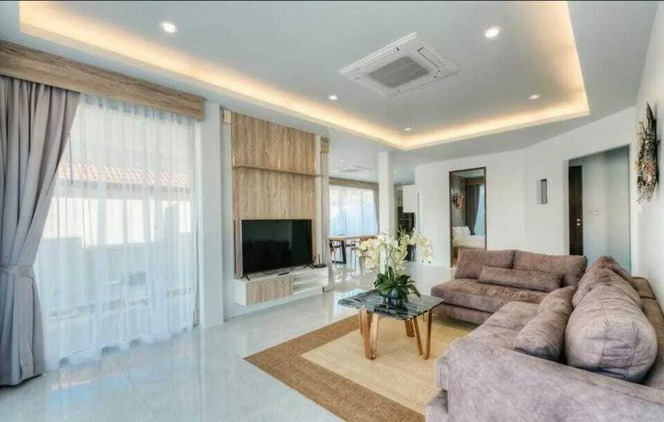 Luxury 3 bedroom villa for rent in Choeng Thale — Thumbnail 9