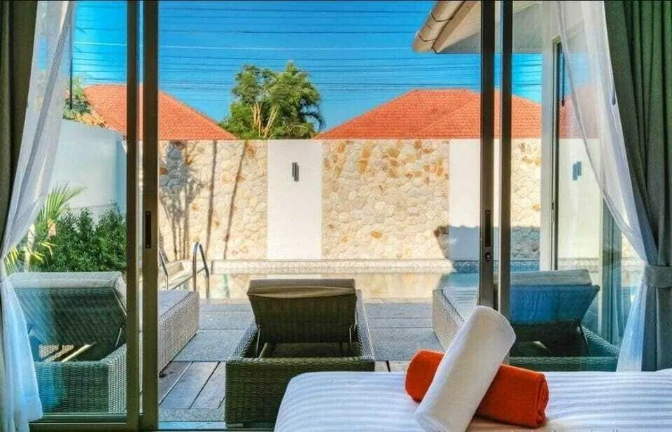 Luxury 3 bedroom villa for rent in Choeng Thale — Thumbnail 10