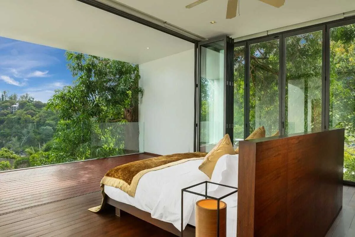 Oceanfront Villa 5 Bedroom For Sale in Kamala, Phuket — Thumbnail 7