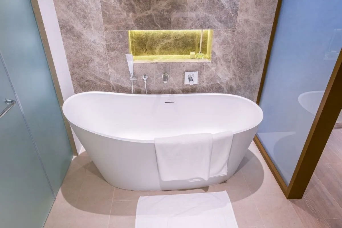 Two Bedroom Apartment Pool Access Bangtao Beach — Thumbnail 10