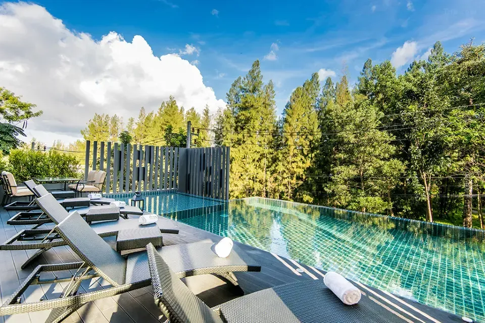 Mountain View Hight Floor 2 Bedroom Apartment in Cherngtalay — Thumbnail 3