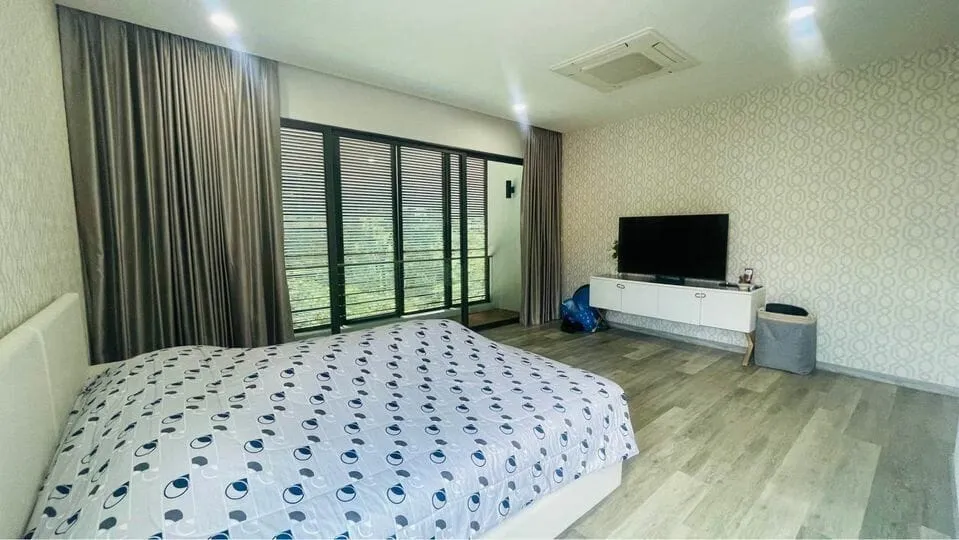 Luxury 4 bedroom villa with private pool for rent in Phuket — Thumbnail 15