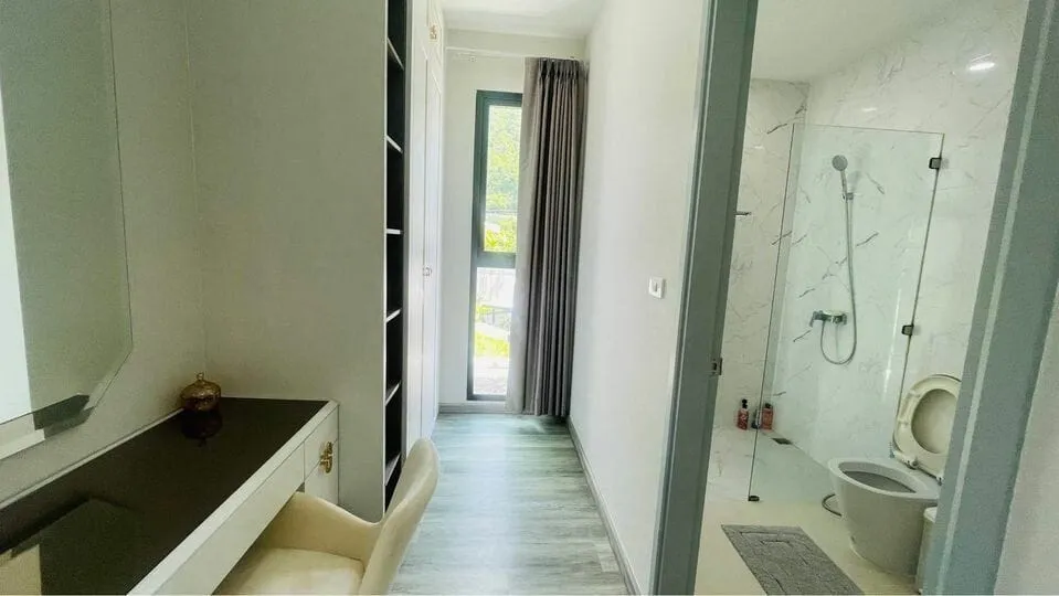 Luxury 4 bedroom villa with private pool for rent in Phuket — Thumbnail 18