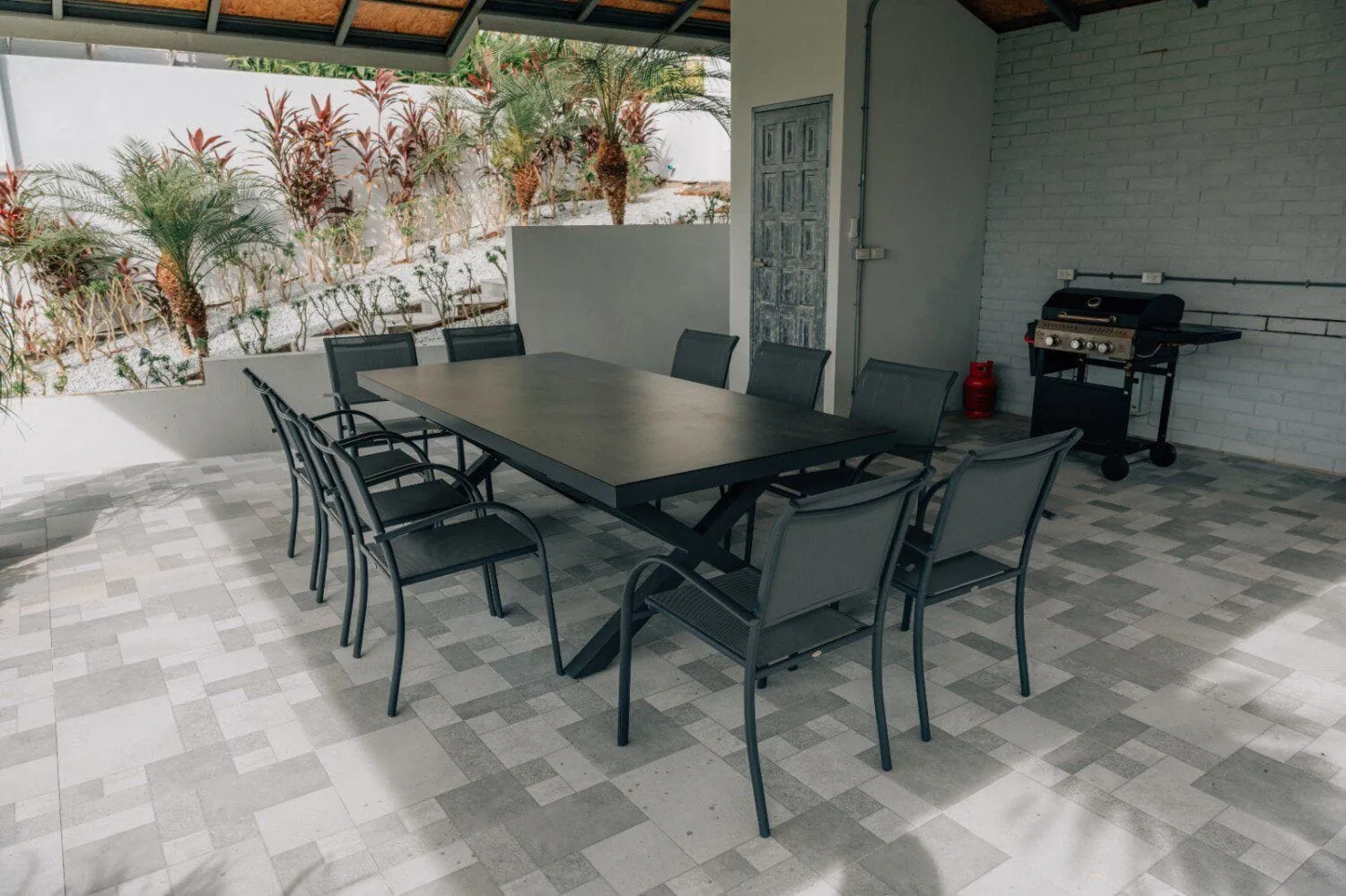 Seaview Large 6 bedroom villa for sale in Kamala — Thumbnail 2