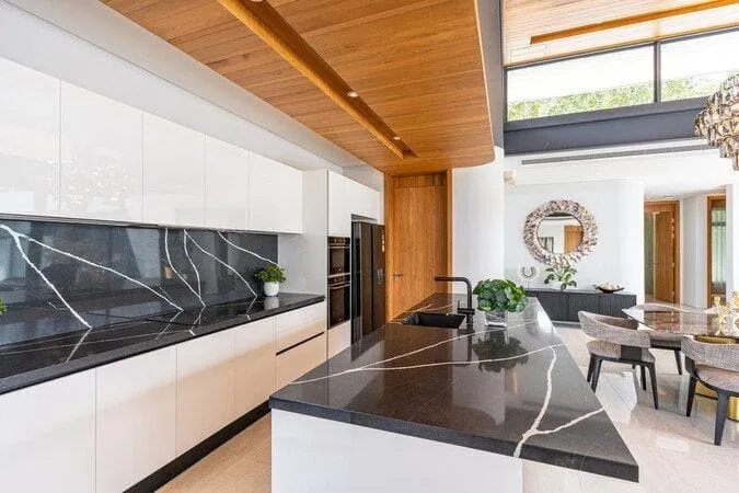5 Bedrooms Mountain View Villa For Sale, Layan, Phuket — Thumbnail 10
