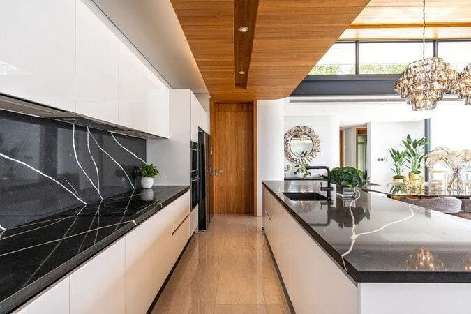 5 Bedrooms Mountain View Villa For Sale, Layan, Phuket — Thumbnail 12