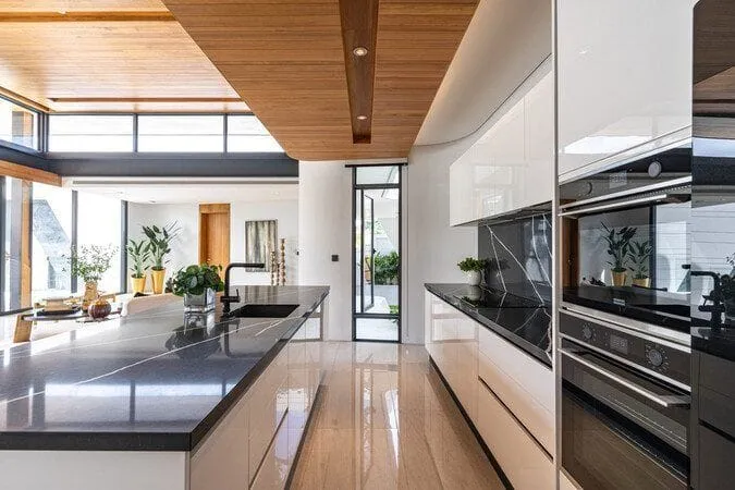 5 Bedrooms Mountain View Villa For Sale, Layan, Phuket — Thumbnail 13