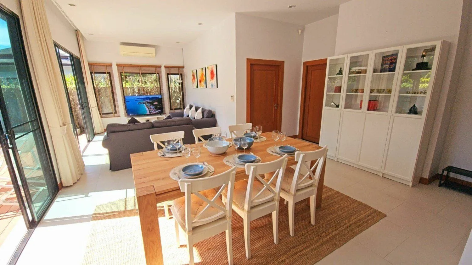 Luxury 3 bedroom villa with private pool for rent in Layan — Thumbnail 2