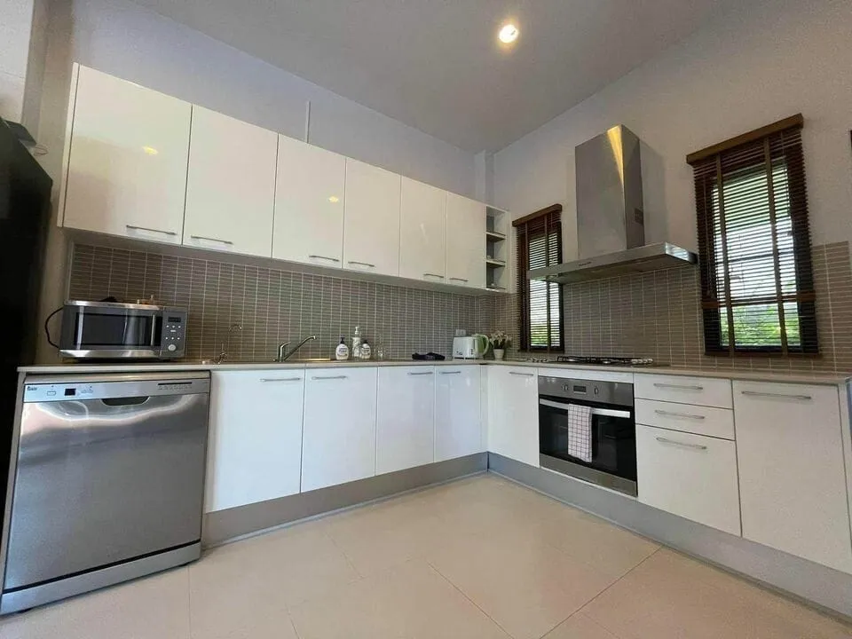 Luxury 3 bedroom villa with private pool for rent in Layan — Thumbnail 13