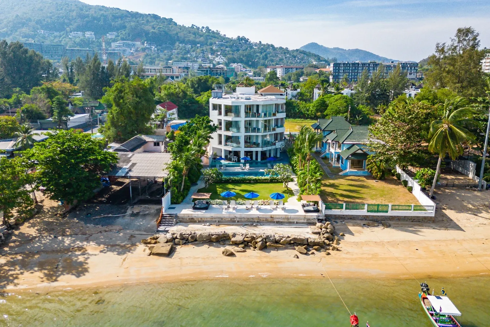 Beachfront 2-Bedroom Apartment for Rent in Bangtao – Prime Location & Stunning Views — Thumbnail 7