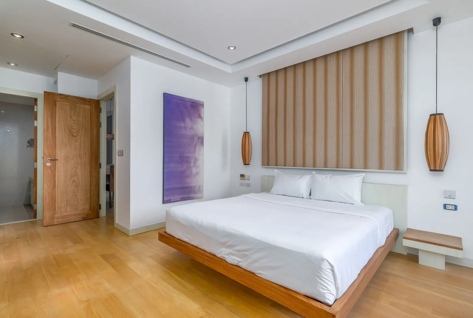 Beachfront 2-Bedroom Apartment for Rent in Bangtao – Prime Location & Stunning Views — Thumbnail 14