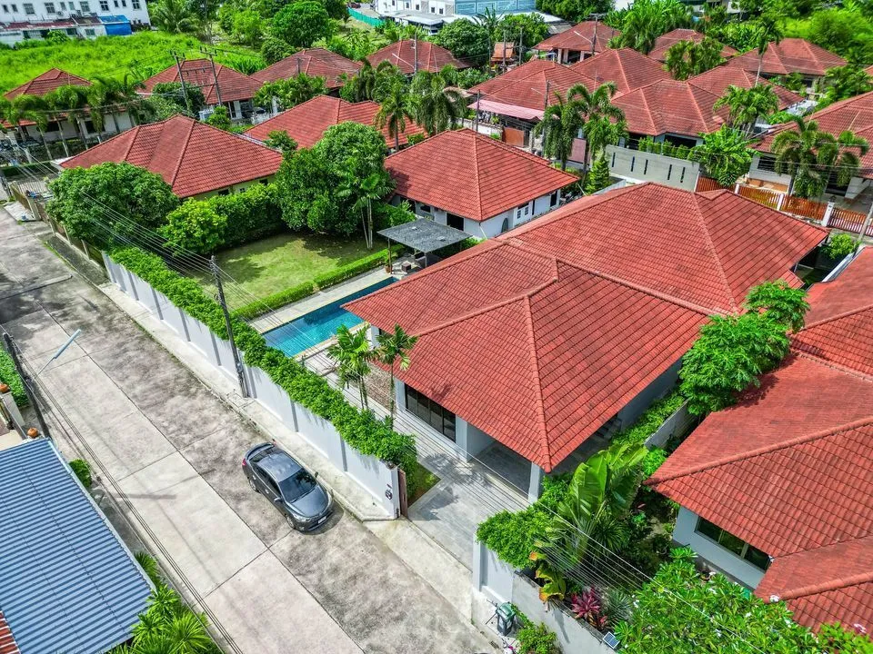 Large garden 3 bedroom villa for rent in Choeng thale — Thumbnail 4