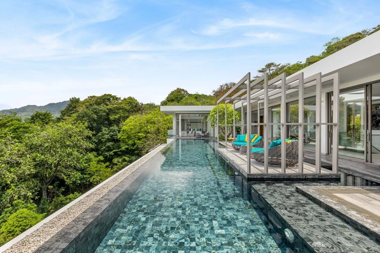 Ultra Luxury 4 Bedroom Sea View Penthouse in Naithon Beach — Thumbnail 3