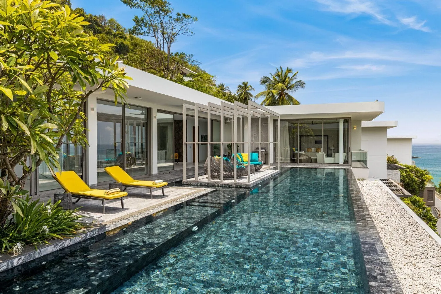 Ultra Luxury 4 Bedroom Sea View Penthouse in Naithon Beach — Thumbnail 19