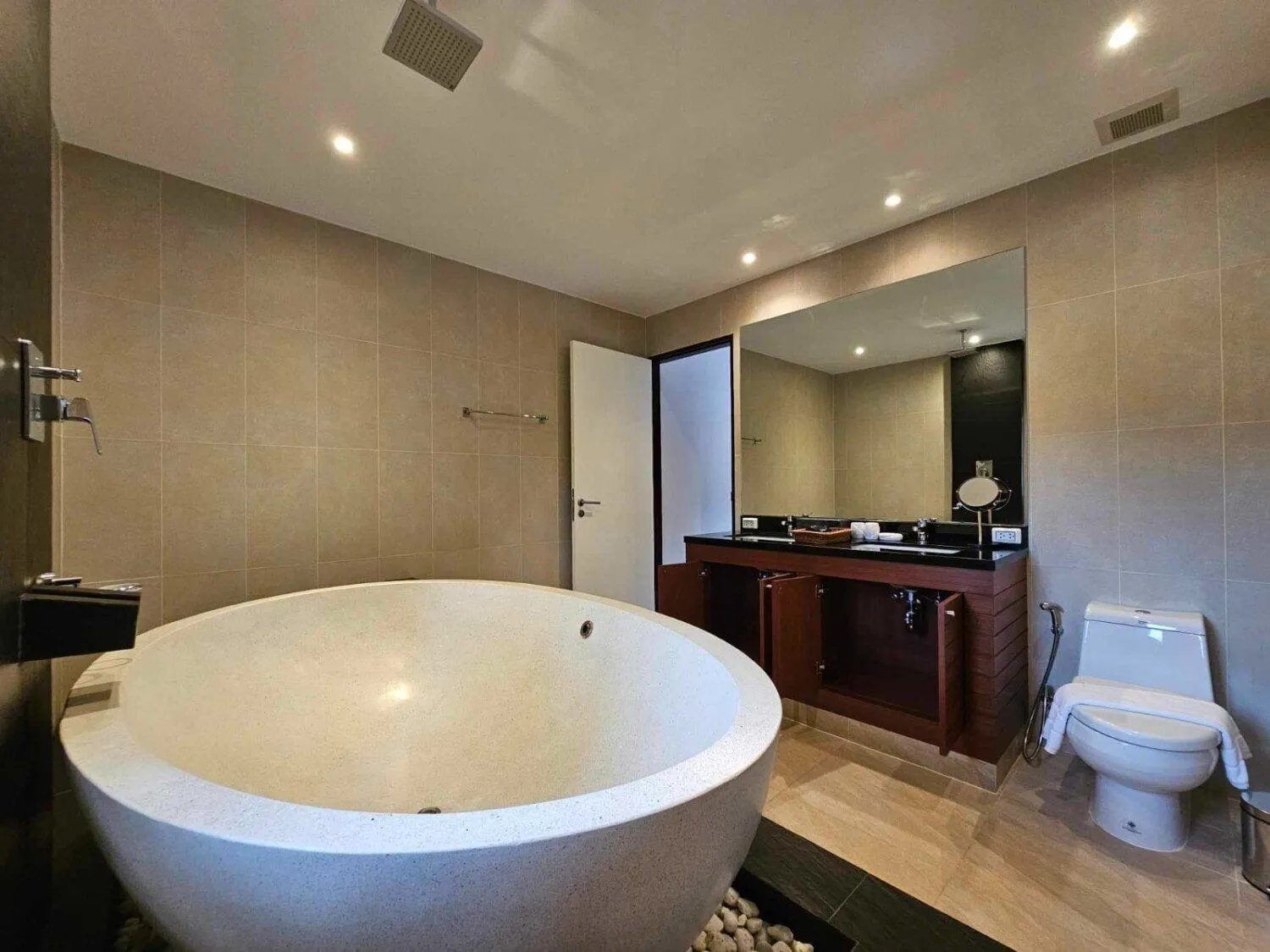 Mountain view 2 bedroom villa with private pool in Bang Tao — Thumbnail 9