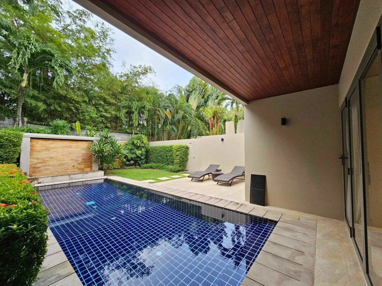 Mountain view 2 bedroom villa with private pool in Bang Tao — Thumbnail 12